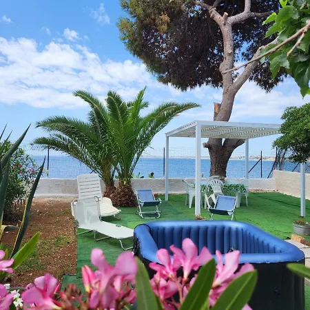 La Caletta Di Afrodite Apartment *